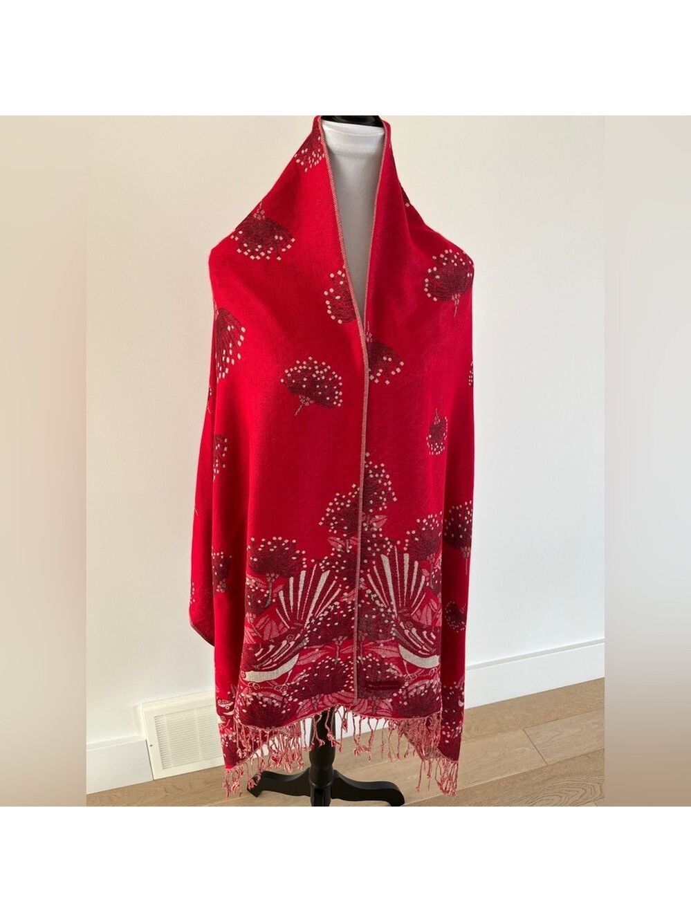 AMA WATERWAYS Oversized Shawl Wrap Fringe Red Floral Bird Pattern Travel Event